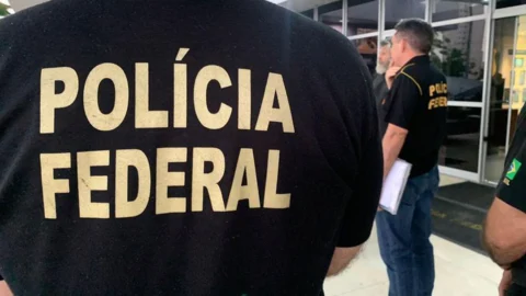 Polícia Federal e FICCO prendem criminoso mais procurado do Brasil