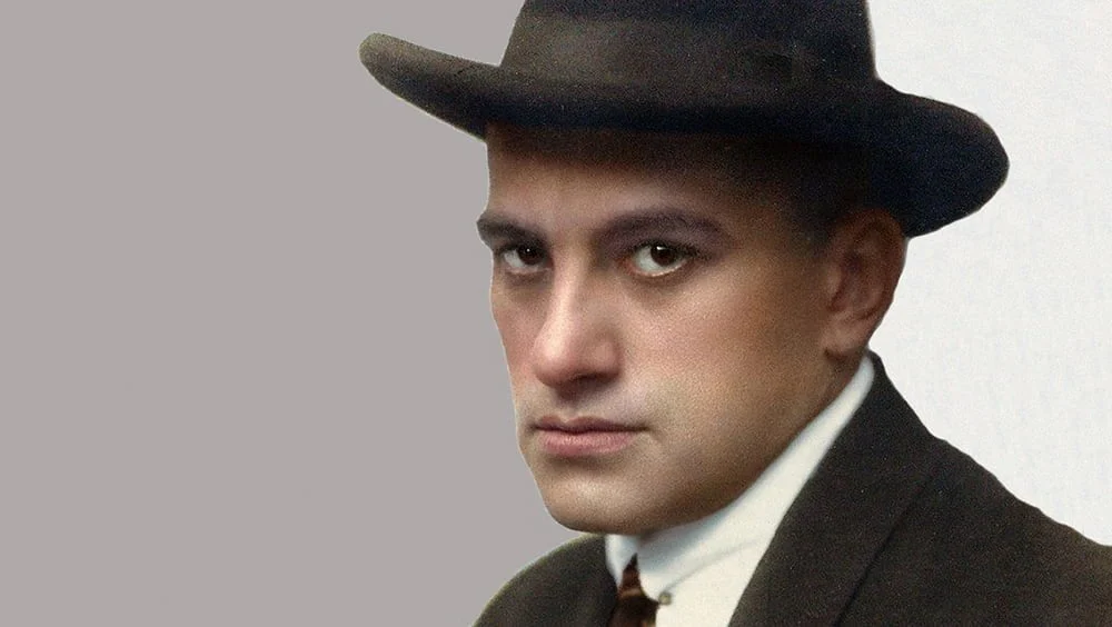 Vladimir Maiakovski, poeta russo que se matou aos 36 anos, em 1930. Ele foi o poeta da revolução