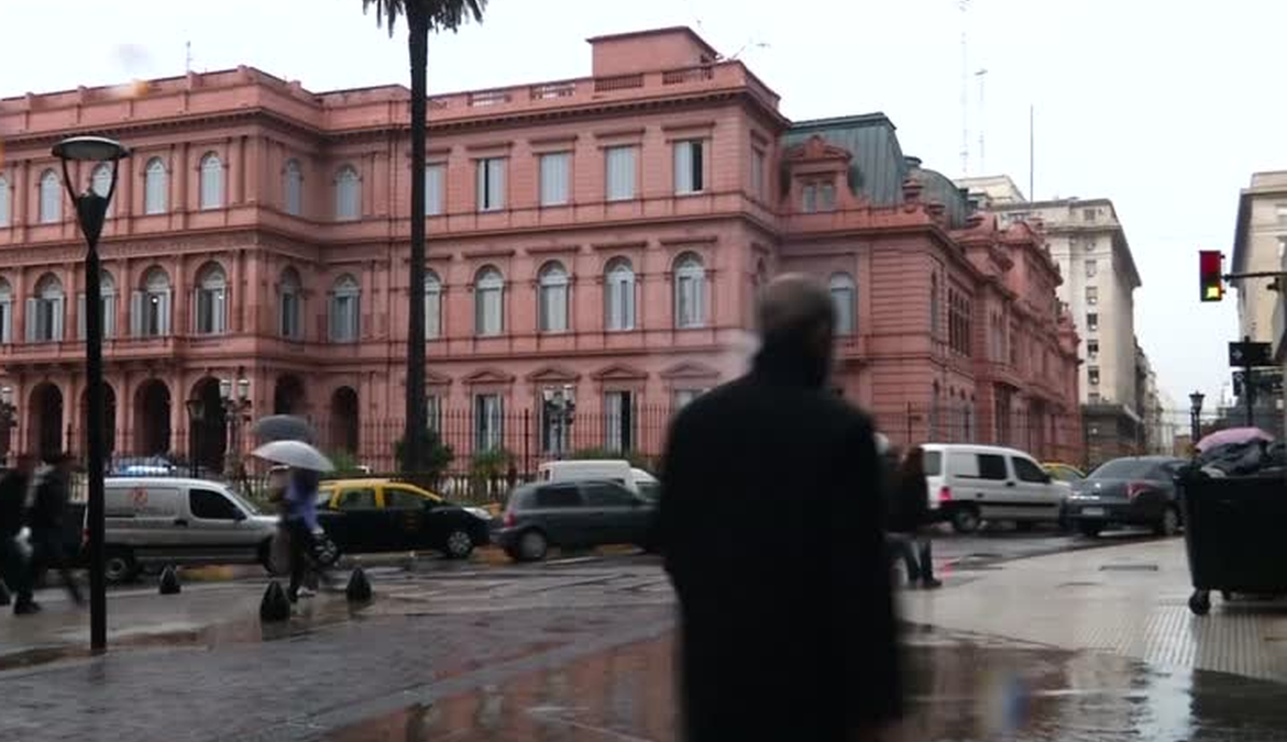 O eleitorado argentino prepara-se para ir às urnas escolher um novo presidente no próximo domingo (22)