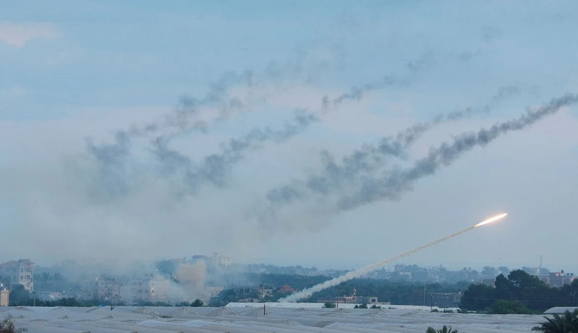 Número de palestinos mortos em Gaza chega a 3.785, informa ministério 1 Pelo menos 3.785 palestinos morreram em decorrência de ataques israelenses desde o início do conflito entre Hamas e Israel, em 7 de outubro