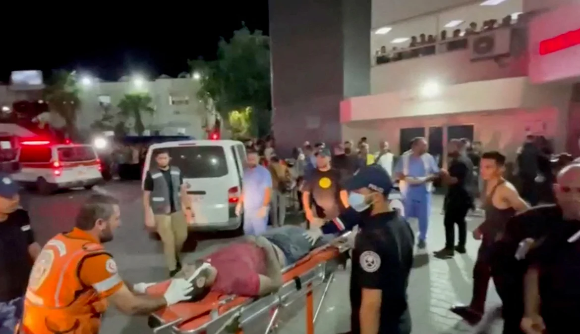 A Organização Mundial da Saúde (OMS) divulgou nota condenando o ataque aéreo ao hospital Al Ahli Arab, localizado no norte da Faixa de Gaza