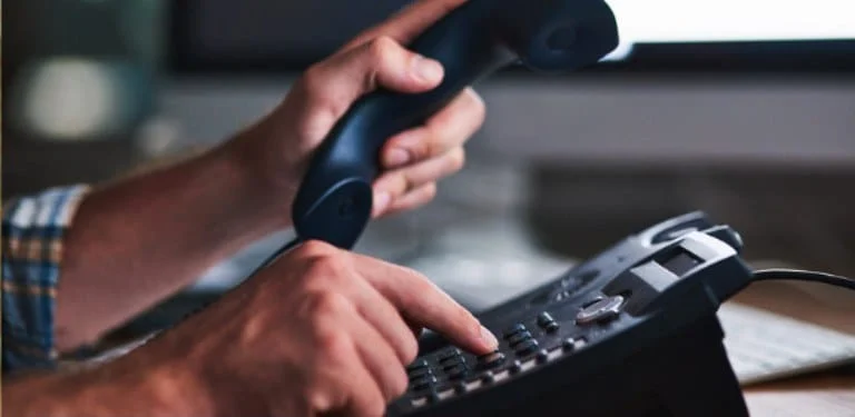 Anatel aprova reajuste do plano básico da telefonia fixa 1 O Conselho Diretor da Anatel aprovou, nesta quinta-feira (26), em sua 926ª Reunião Ordinária, o reajuste de tarifas do plano básico