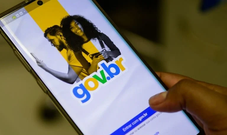 Mais de 60 órgãos e entidades federais oferecem protocolo digital para atendimento ao público 1 Mais de 60 órgãos e entidades já oferecem o canal de atendimento Protocolo GOV.BR, ferramenta do Ministério da Gestão e da Inovação