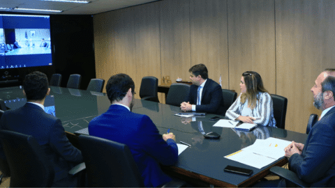 Ministério de Minas e Energia e Brics tratam de cooperação em transição energética