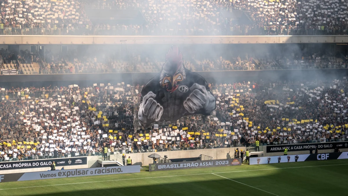 Na sétima colocação do Campeonato Brasileiro com 46 pontos, o Galo recebe o Fluminense neste sábado (28), às 21h, na Arena MRV
