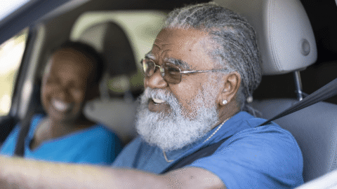 Credencial de estacionamento para pessoas 60+ já pode ser emitida pela Carteira Digital de Trânsito