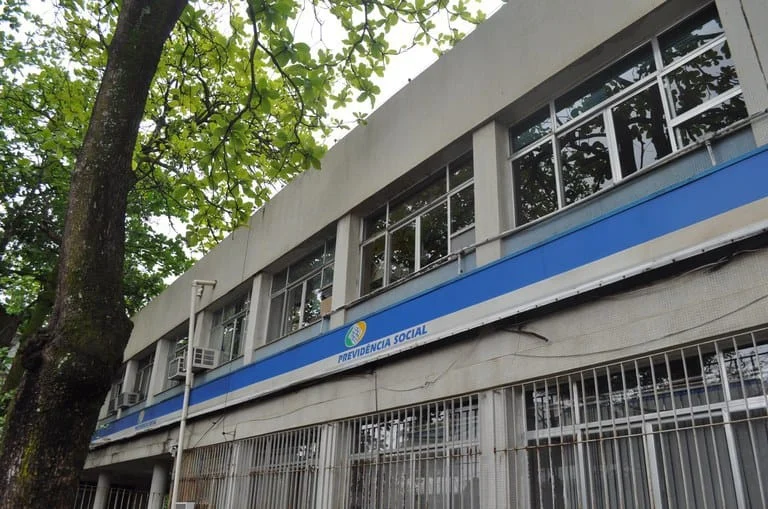 O Instituto Nacional do Seguro Social (INSS) tem intensificado as ações de atendimento extraordinário, os chamados mutirões, para agilizar