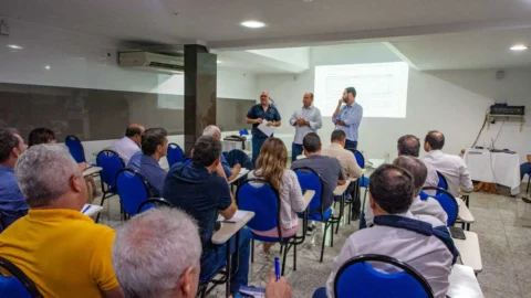 Fórum de Prefeitos da Bacia do Rio Doce se reúne e busca avanços na repactuação do acordo de Mariana 3 Fórum de Prefeitos da Bacia do Rio Doce se reúne e busca avanços na repactuação do acordo de Mariana