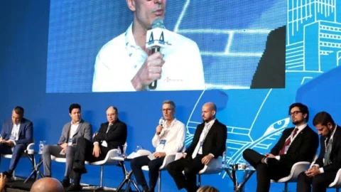 Governador apresenta projetos de infraestrutura em fórum realizado na capital mineira 2 Governador apresenta projetos de infraestrutura em fórum realizado na capital mineira