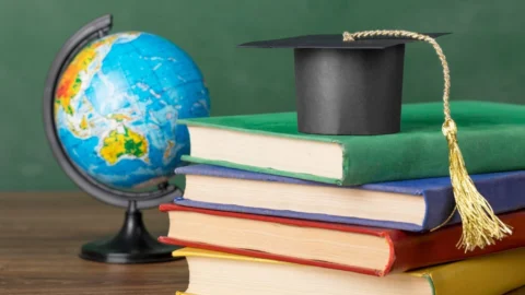 Seis alunos disputam espaço para a final do Só Letrinha 5 Seis alunos disputam espaço para a final do Só Letrinha