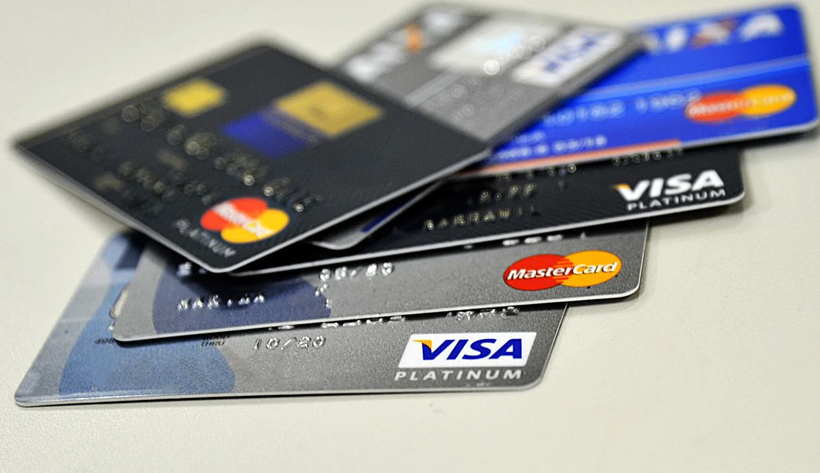 Cartões de mães são os mais usados por parentes em sites de compra 1 Cartões de crédito