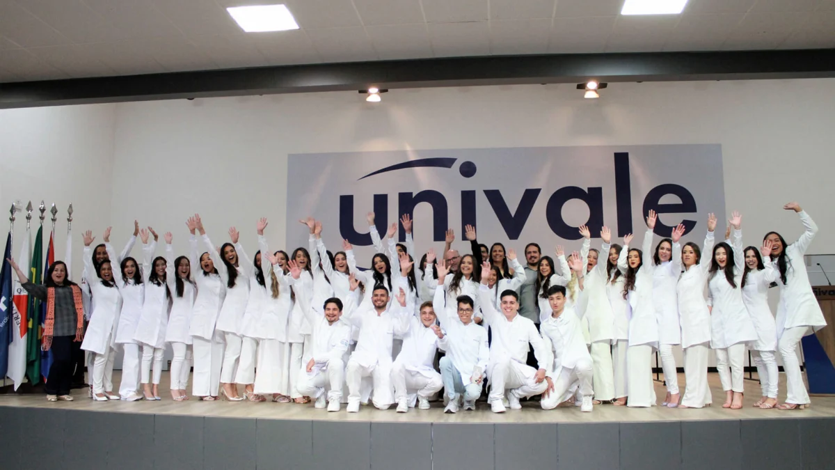 cerimônia-jaleco-univale