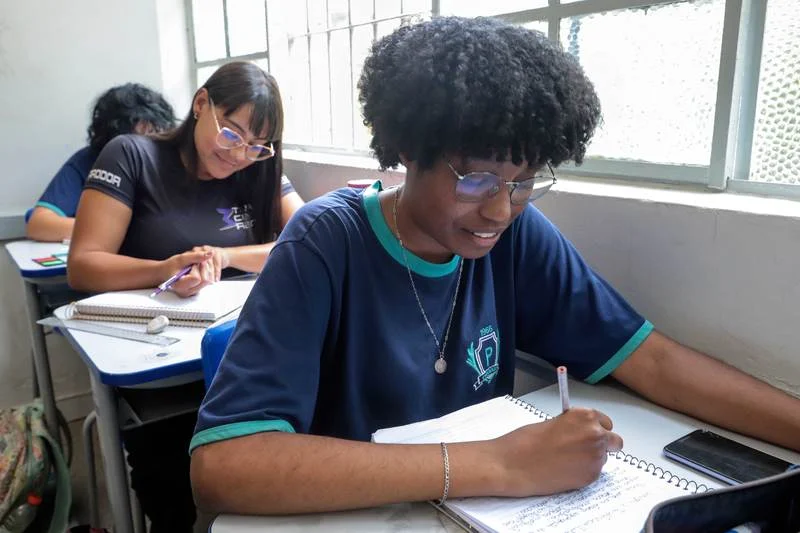 A Secretaria de Estado de Educação de Minas Gerais (SEE/MG) reforça o pedido aos municípios para a adesão ao programa Escola em Tempo