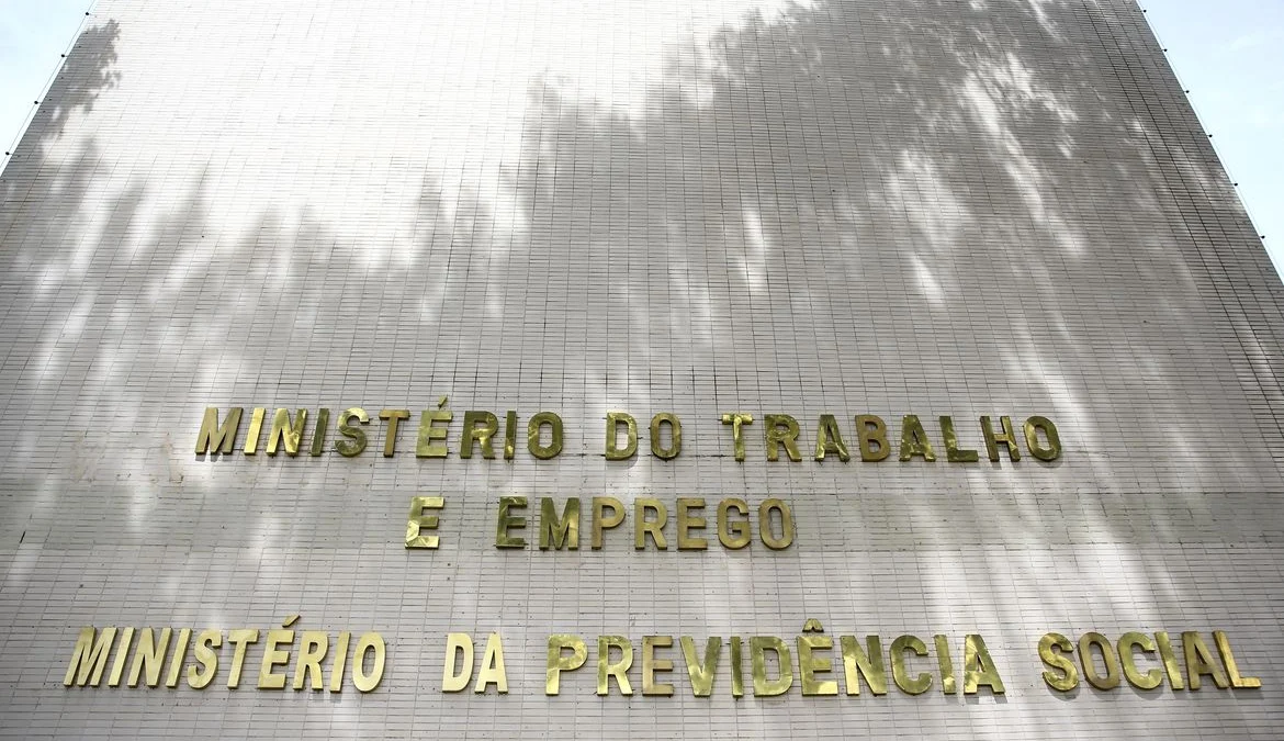 Brasília (DF), 10/04/2023 - Fachada do ministério do Trabalho e Emprego e do ministério da Previdência Social