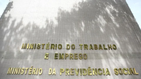 Para reduzir fila, INSS passa a conceder auxílio doença sem perícia