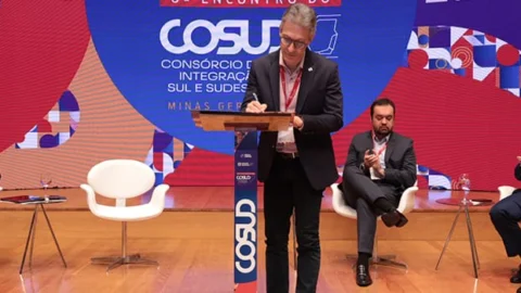 Minas Gerais oficializa adesão ao Consórcio de Integração Sul e Sudeste 5 Minas Gerais oficializa adesão ao Consórcio de Integração Sul e Sudeste