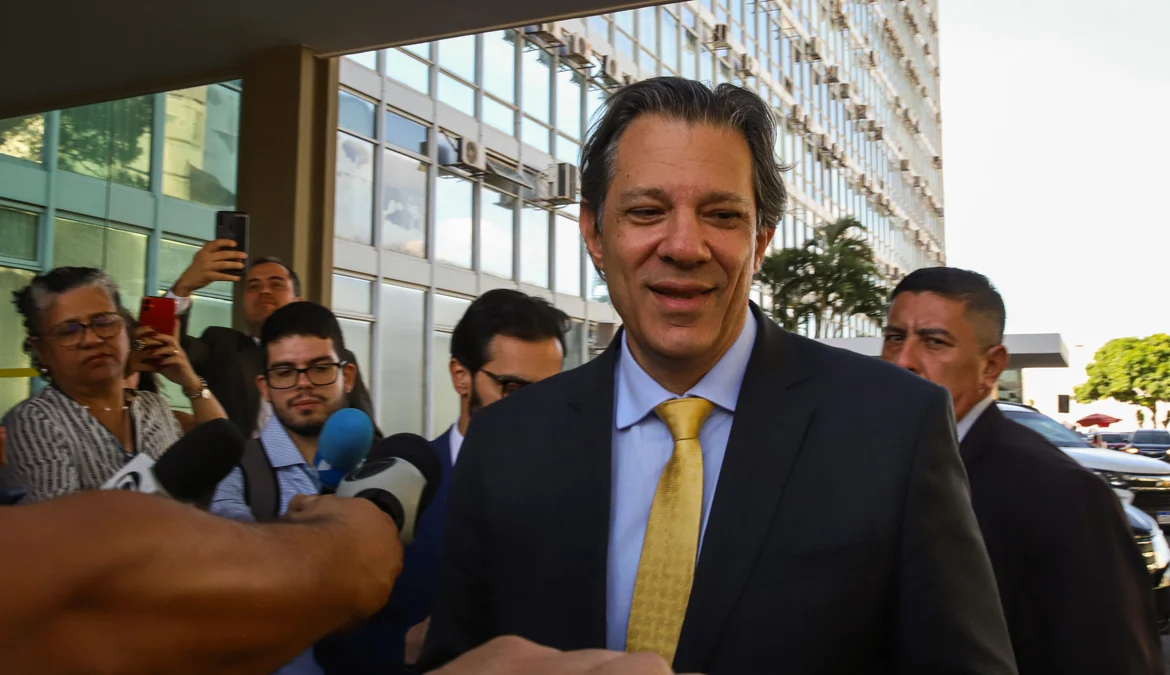 O governo enviou na noite desta segunda-feira (23) um projeto de lei ao Congresso Nacional, em regime de urgência, para substituir a Medida