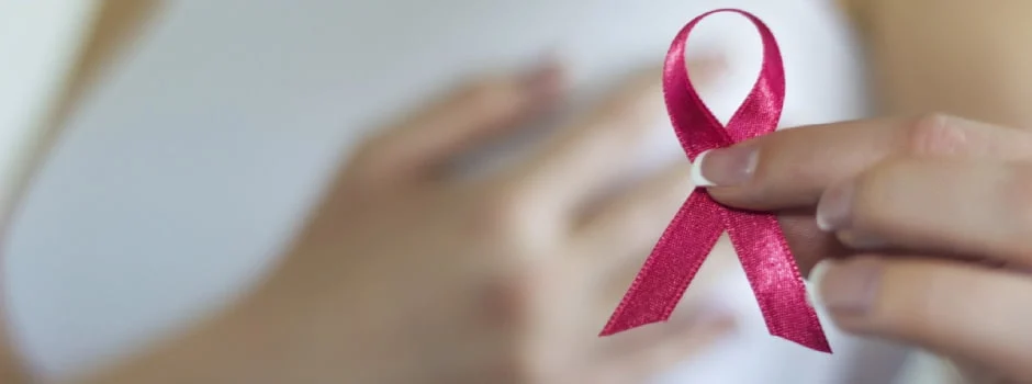 O mês de outubro chegou e trouxe um lembrete importante: o cuidado e a prevenção contra o câncer de mama e de colo de útero