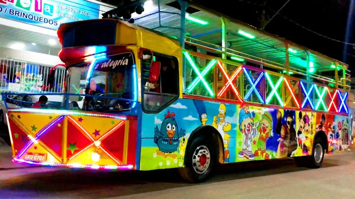 Expresso da Alegria comemora 25 anos com evento gratuito na Praça dos Pioneiros 1 Outubro é o mês das crianças, mas também é do trenzinho Expresso da Alegria, que este ano completa 25 anos
