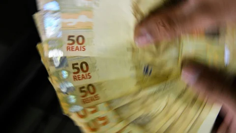 Dívida Pública cai 3,02% em setembro e volta à marca de R$ 6 tri