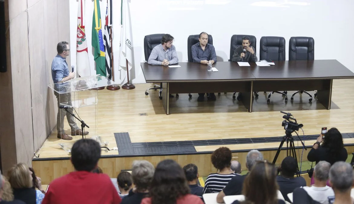 São Paulo SP 10/10/2023 Fundacentro IV Seminário: Trabalho e Saúde dos Professores - Precarização, adoecimento e caminhos para a mudança
