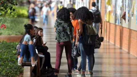 Senado aprova ampliação da Lei de Cotas e inclui quilombolas