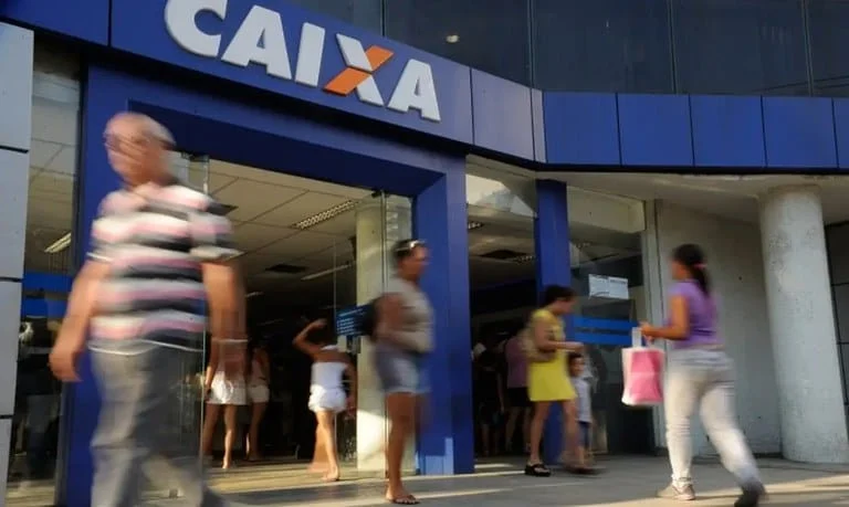 Vamos mostrar como o banco apoia diferentes gerações