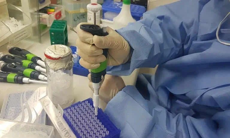 O Ministério da Saúde será responsável por definir as diretrizes para a implantação do primeiro laboratório de máxima segurança biológica
