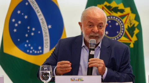 Lula pede que obras avancem sem “repetir possíveis equívocos” 8 Lula pede que obras avancem sem “repetir possíveis equívocos”