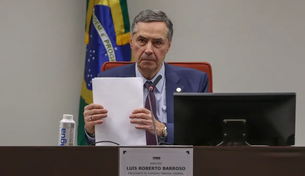 Barroso diz que alteração nas regras do STF não é necessária 1 As declarações de Barroso foram feitas durante abertura da sessão desta tarde