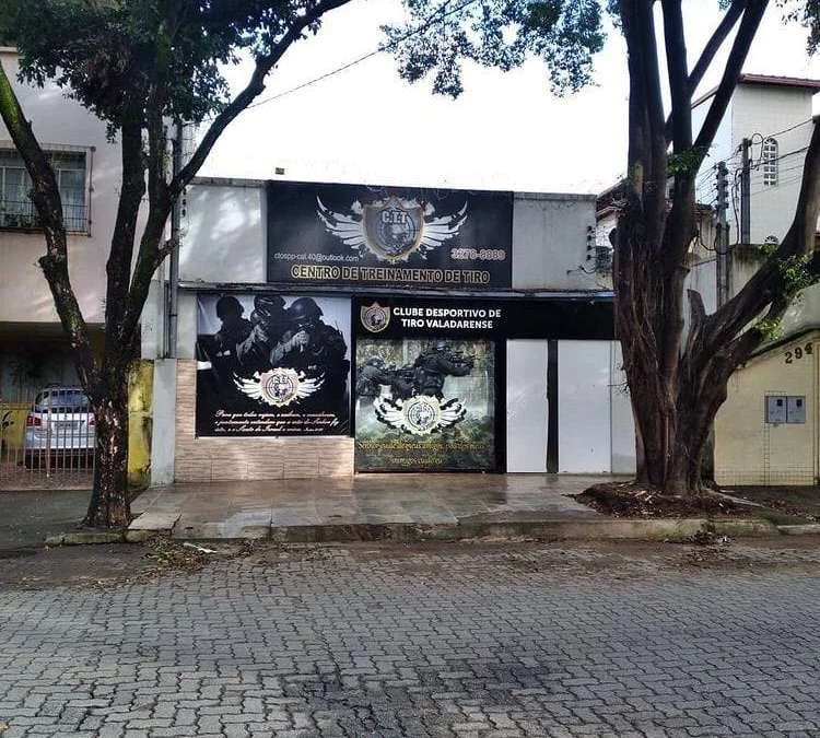 Esta semana o Clube do Tiro Valadarense está sediando simultaneamente duas competições nacionais: “3ª etapa do W2C Open National” e a “2ª
