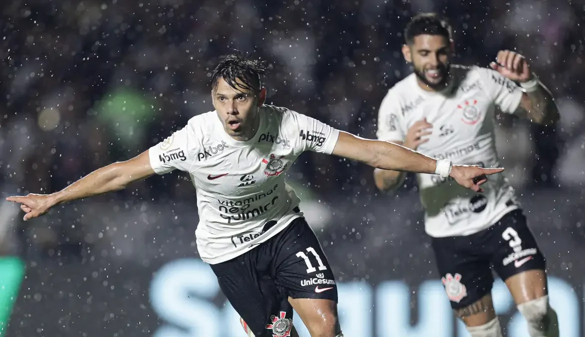 O Corinthians derrotou o Vasco por 4 a 2, na noite desta terça-feira (28) no estádio de São Januário