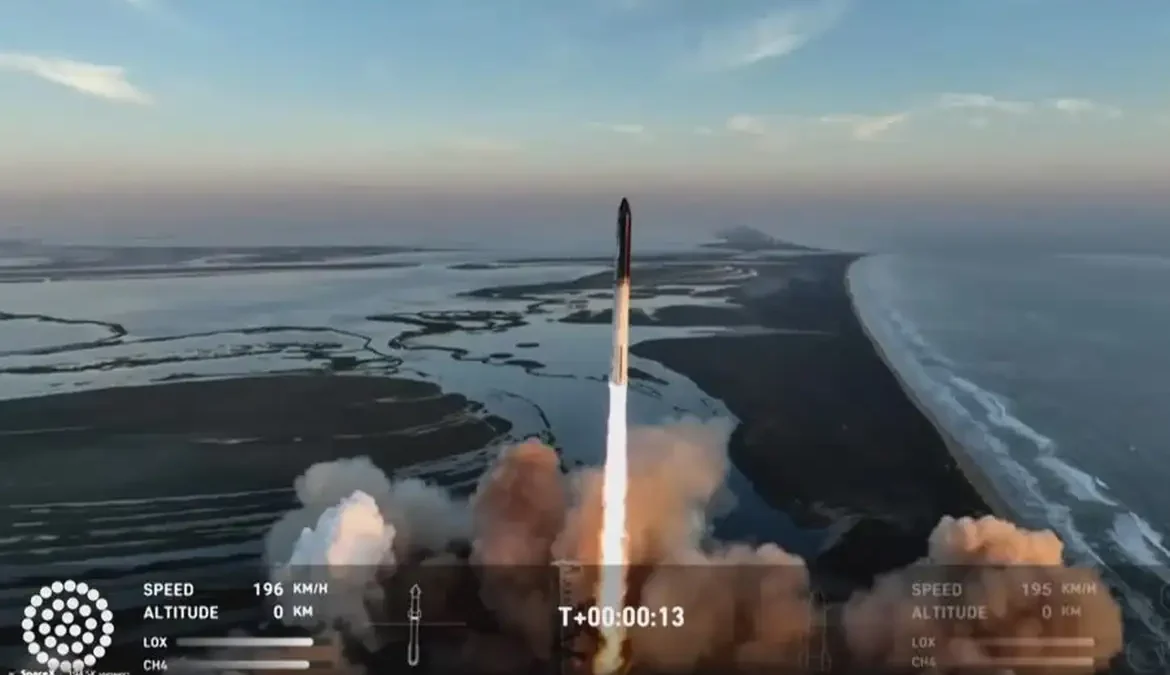 A SpaceX lançou, na manhã deste sábado (18), por volta das 10h (horário de Brasília), o foguete Super Heavy levando a nave Starship para