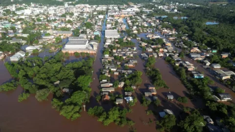 Nível do Guaíba supera cota de inundação e prefeitura fecha comportas 3 Nível do Guaíba supera cota de inundação e prefeitura fecha comportas