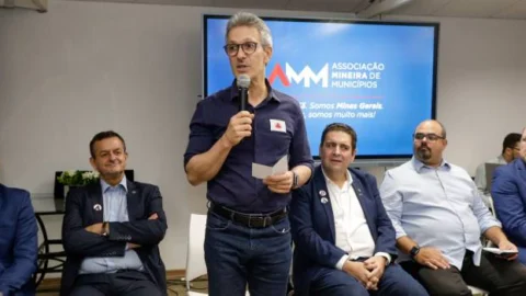 Governo apoia trabalho dos prefeitos na inauguração da nova sede da Associação Mineira de Municípios 4 Governo apoia trabalho dos prefeitos na inauguração da nova sede da Associação Mineira de Municípios