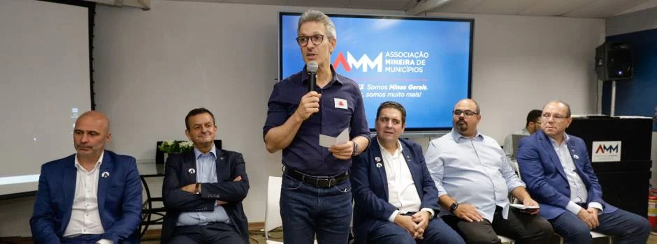 Governo apoia trabalho dos prefeitos na inauguração da nova sede da Associação Mineira de Municípios 1 Compareceram o governador Romeu Zema e o vice-governador, Professor Mateus