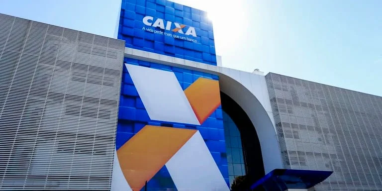 Incentivada pelo Desenrola Brasil, inadimplência da Caixa atinge o menor índice entre os grandes bancos 1 A inadimplência registrada pela Caixa Econômica Federal em outubro voltou a cair e chegou ao menor índice se comparado aos maiores bancos