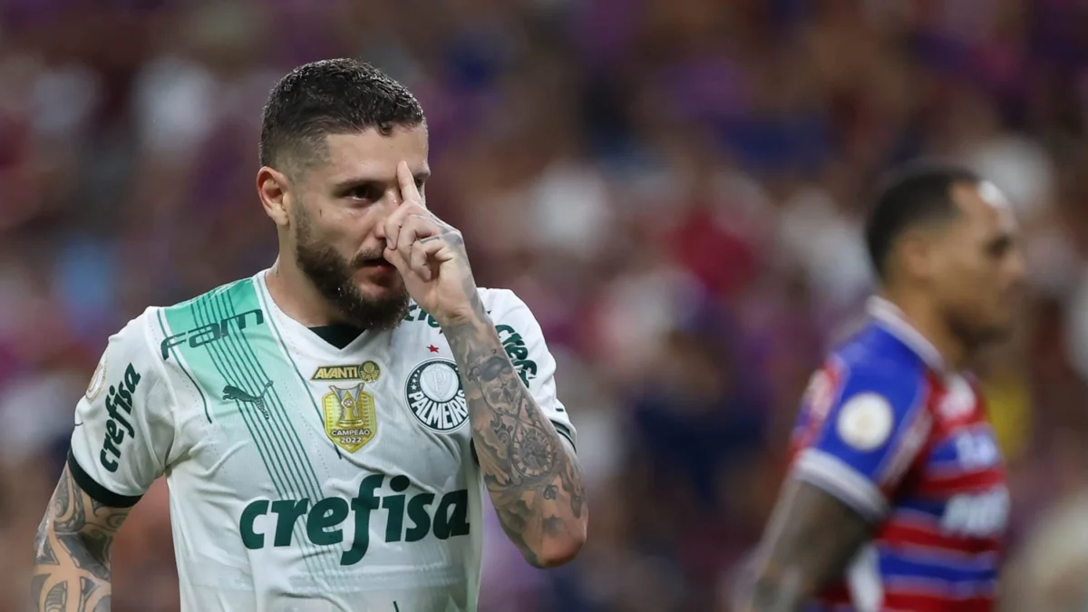 Palmeiras empata com o Fortaleza fora de casa e mantém liderança do Brasileirão 1 O jogador Zé Rafael, da SE Palmeiras, comemora seu gol contra a equipe do Fortaleza EC, durante partida válida pela trigésima quinta