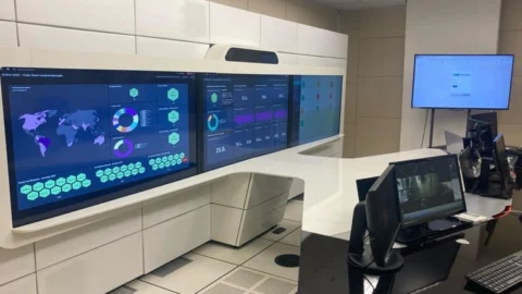 Sala de controle monitora os 9,4 mil locais de aplicação do Enem no país 3 Sala de controle monitora os 9,4 mil locais de aplicação do Enem no país