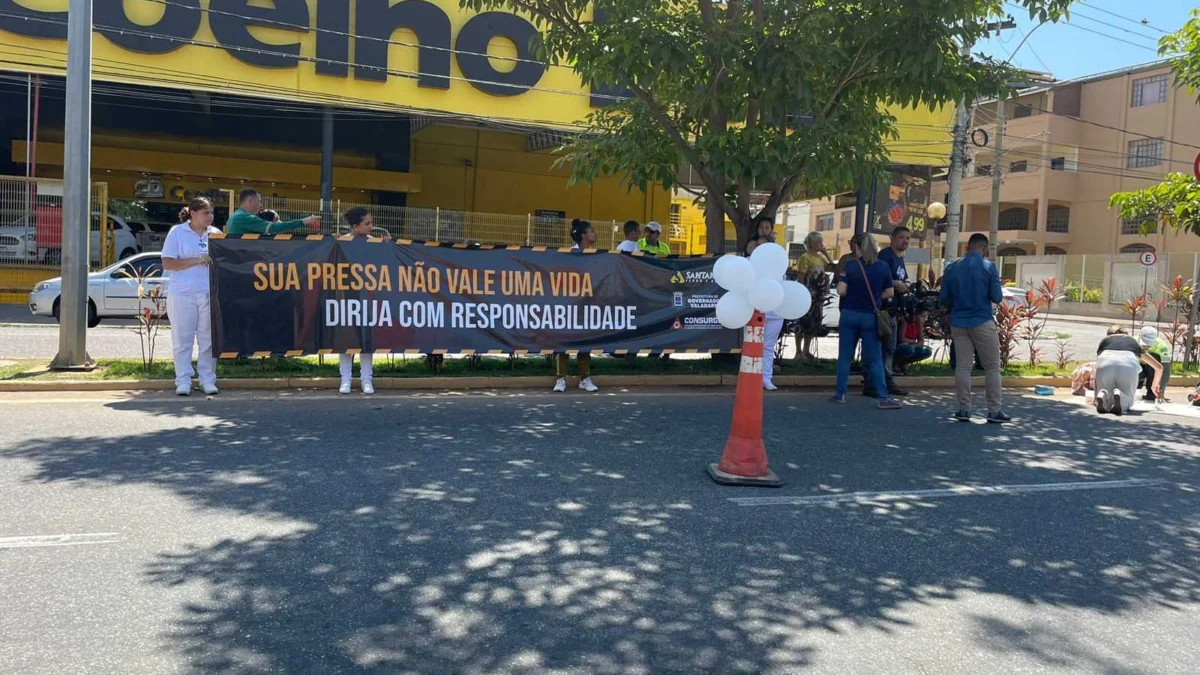 O Dia Mundial em Memória das Vítimas de Trânsito, celebrado no terceiro domingo de novembro, foi criado em 2005 pelas Organização