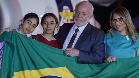 Lula garante que Brasil tentará trazer mais famílias da Faixa de Gaza