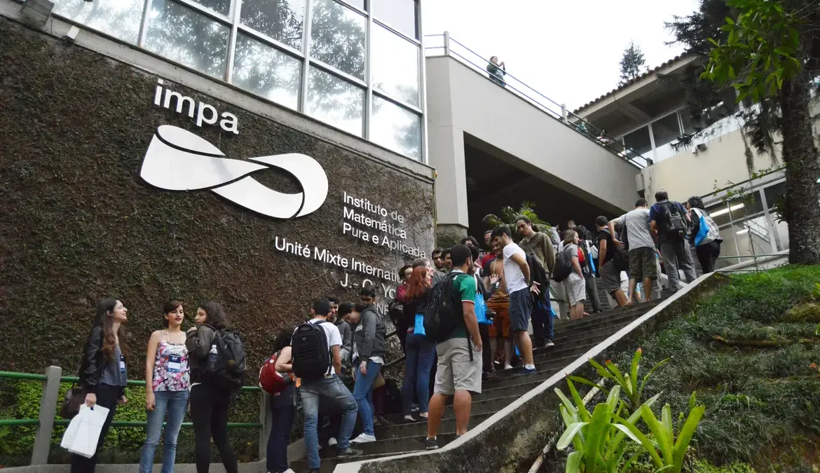 Impa divulga edital de seu primeiro curso de graduação 1 O Instituto de Matemática Pura e Aplicada (Impa) divulgou nesta segunda-feira (27) o edital de seleção de estudantes para o IMPA Tech, seu