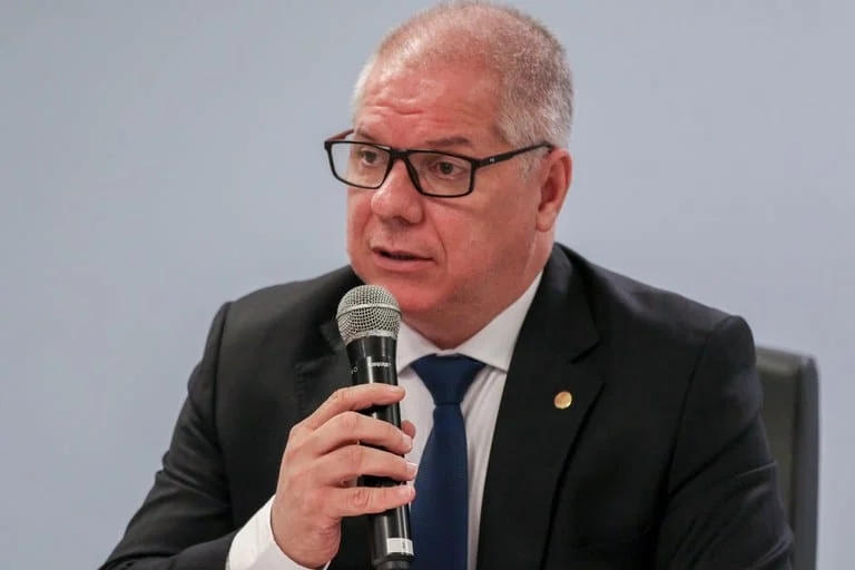 O BPC, previsto na Lei Orgânica da Assistência Social – LOAS, é administrado pelo INSS