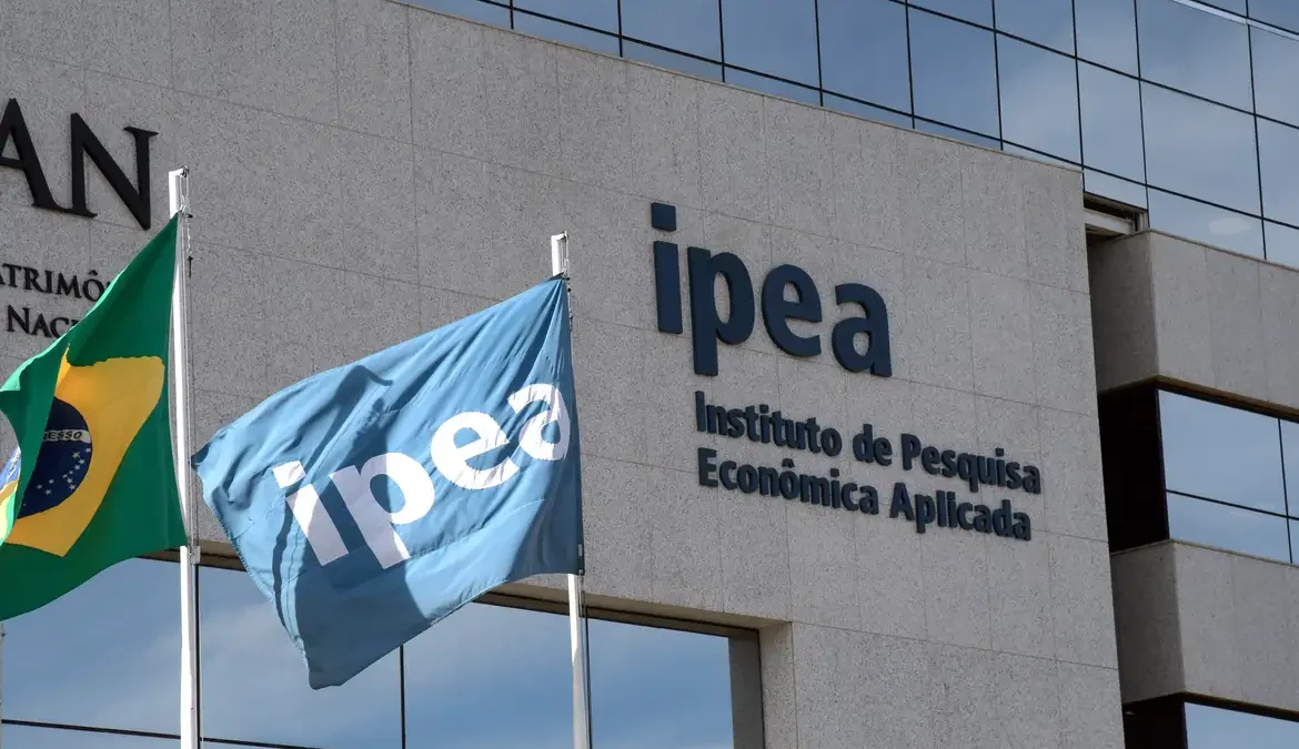 Ipea lança plataforma para analisar avanços sociais no país 1 O Instituto de Pesquisa Econômica Aplicada (Ipea) lançou nesta quinta-feira (23) o Beneficiômetro da Seguridade Social