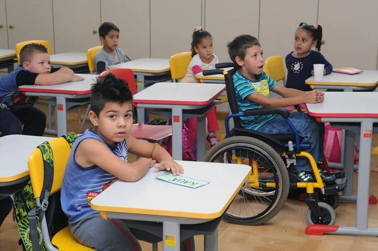 Governo Federal reforça política de educação inclusiva 1 O Governo Federal lança nesta terça-feira, 21 de novembro, o Plano de Afirmação e Fortalecimento da Política Nacional de Educação Especial