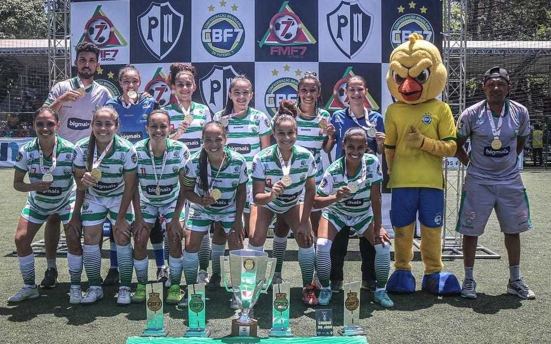Equipe Feminina de Fut7 do Filadélfia é campeã do Campeonato Brasileiro 1 O time feminino de futebol 7 do Filadélfia conquistou no último domingo (5) o título de campeão do Campeonato Brasileiro deste ano