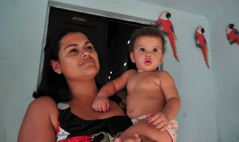 Sancionada lei que garante assistência psicológica gratuita a mulheres no pré e pós-parto 1 Foi ampliado o direito de assistência psicológica às mulheres antes, durante e após o parto através do Sistema Único de Saúde (SUS)