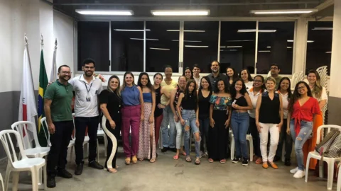 Equipe da Casa do Servidor realiza palestra no Pitágoras