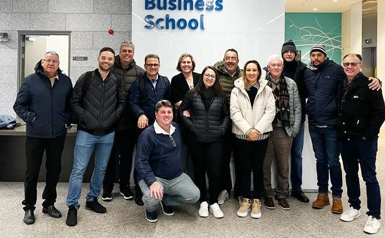 Crediriodoce participa de missões técnicas internacionais 1 O diretor administrativo, Euler Fernandes Junior, está nessa turma, em Dublin dos dias 06 a 10 de novembro