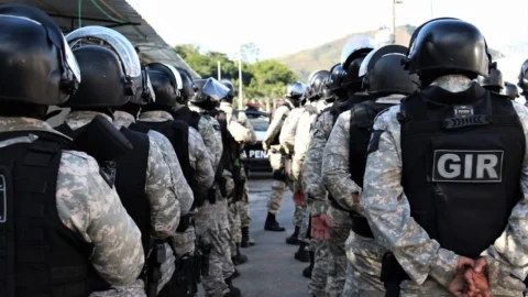 Governo de Minas entrega novas armas para a Polícia Penal 5 Governo de Minas entrega novas armas para a Polícia Penal